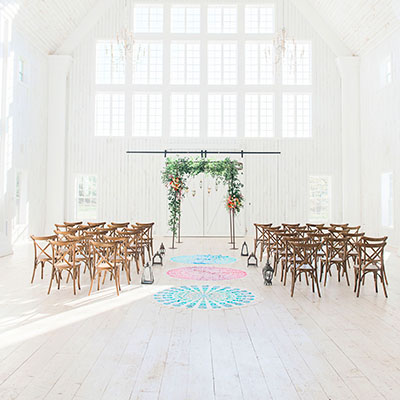 Hint of Color Rugs at Wedding