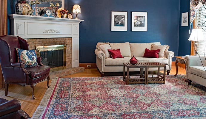 Clean rug on living room floor