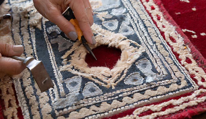 Repairing rug hole