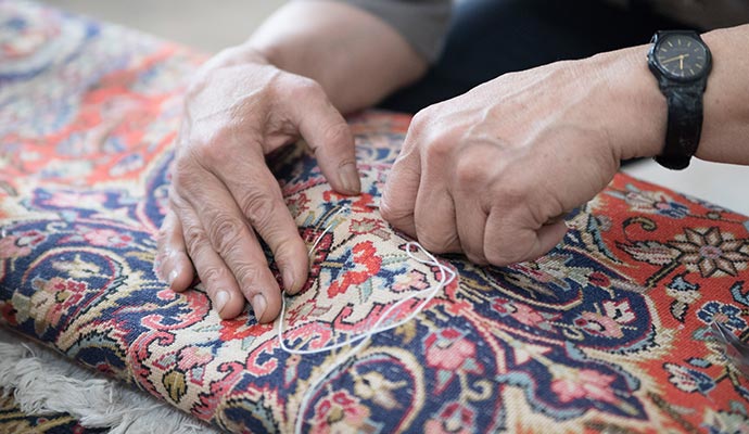 Rug repairing service